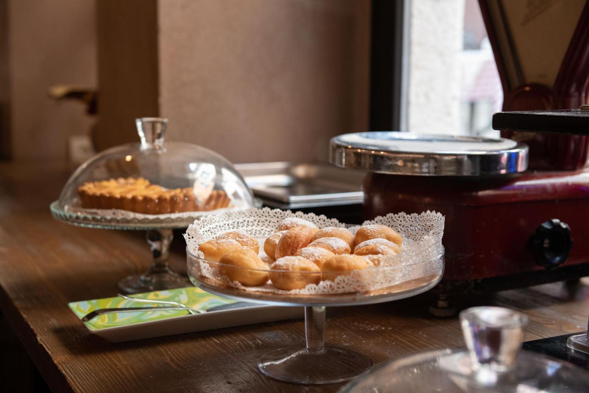 Alessi Hotel Trattoria ديسينسانو ديل غاردا المظهر الخارجي الصورة