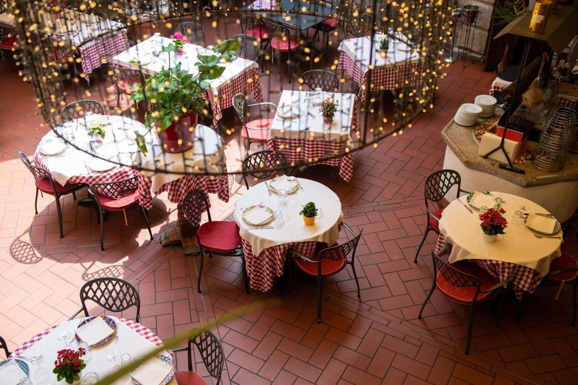 Alessi Hotel Trattoria ديسينسانو ديل غاردا المظهر الخارجي الصورة