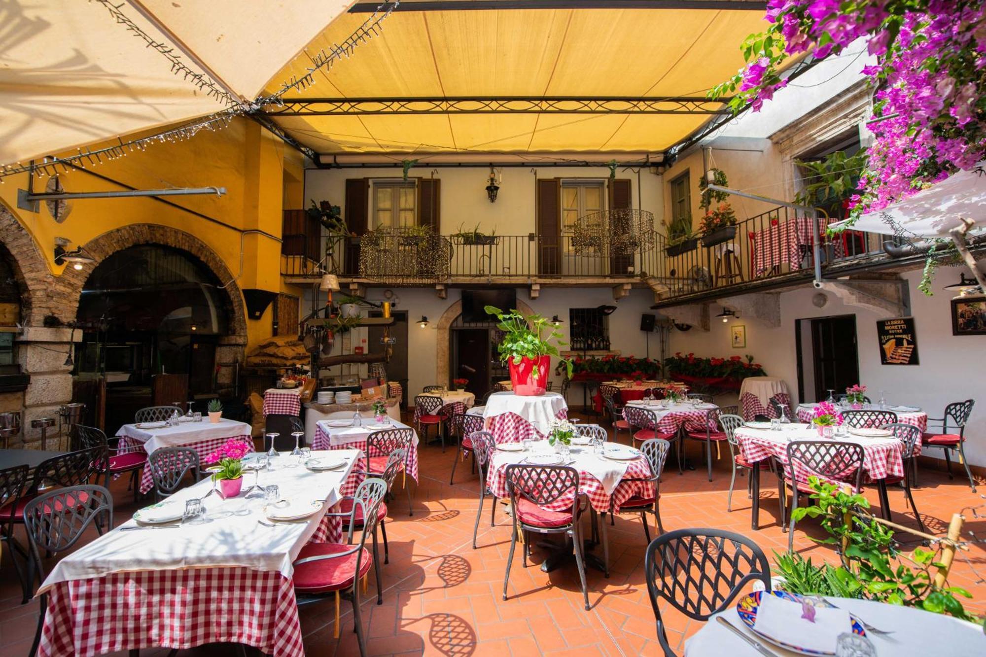 Alessi Hotel Trattoria ديسينسانو ديل غاردا المظهر الخارجي الصورة