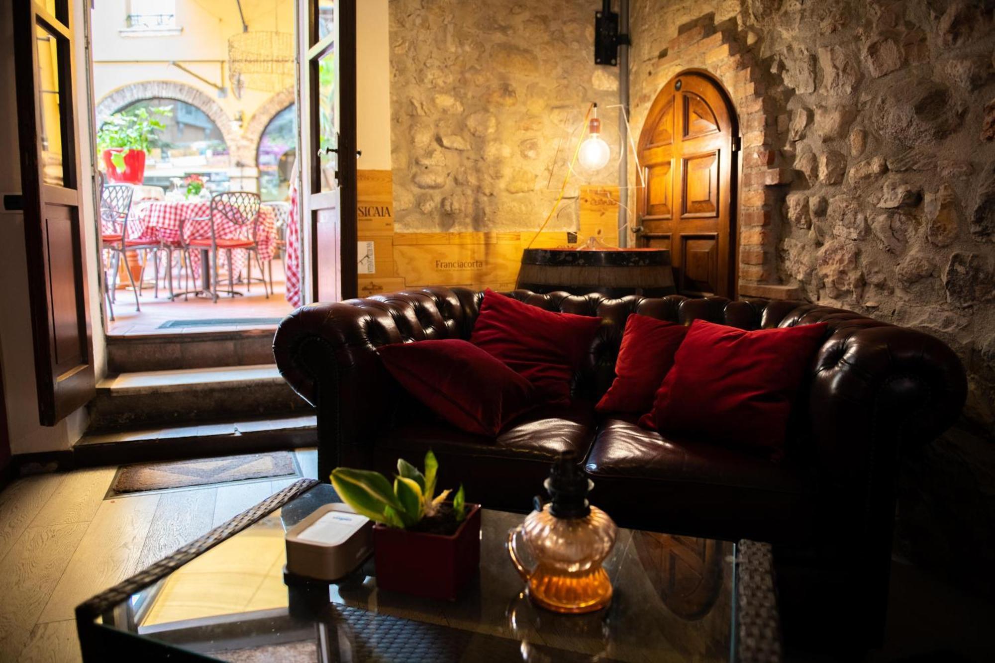 Alessi Hotel Trattoria ديسينسانو ديل غاردا المظهر الخارجي الصورة