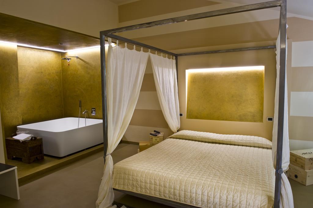 Alessi Hotel Trattoria ديسينسانو ديل غاردا المظهر الخارجي الصورة
