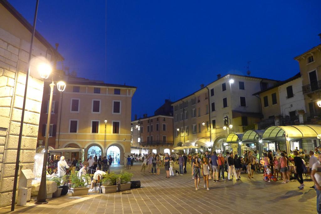 Alessi Hotel Trattoria ديسينسانو ديل غاردا المظهر الخارجي الصورة