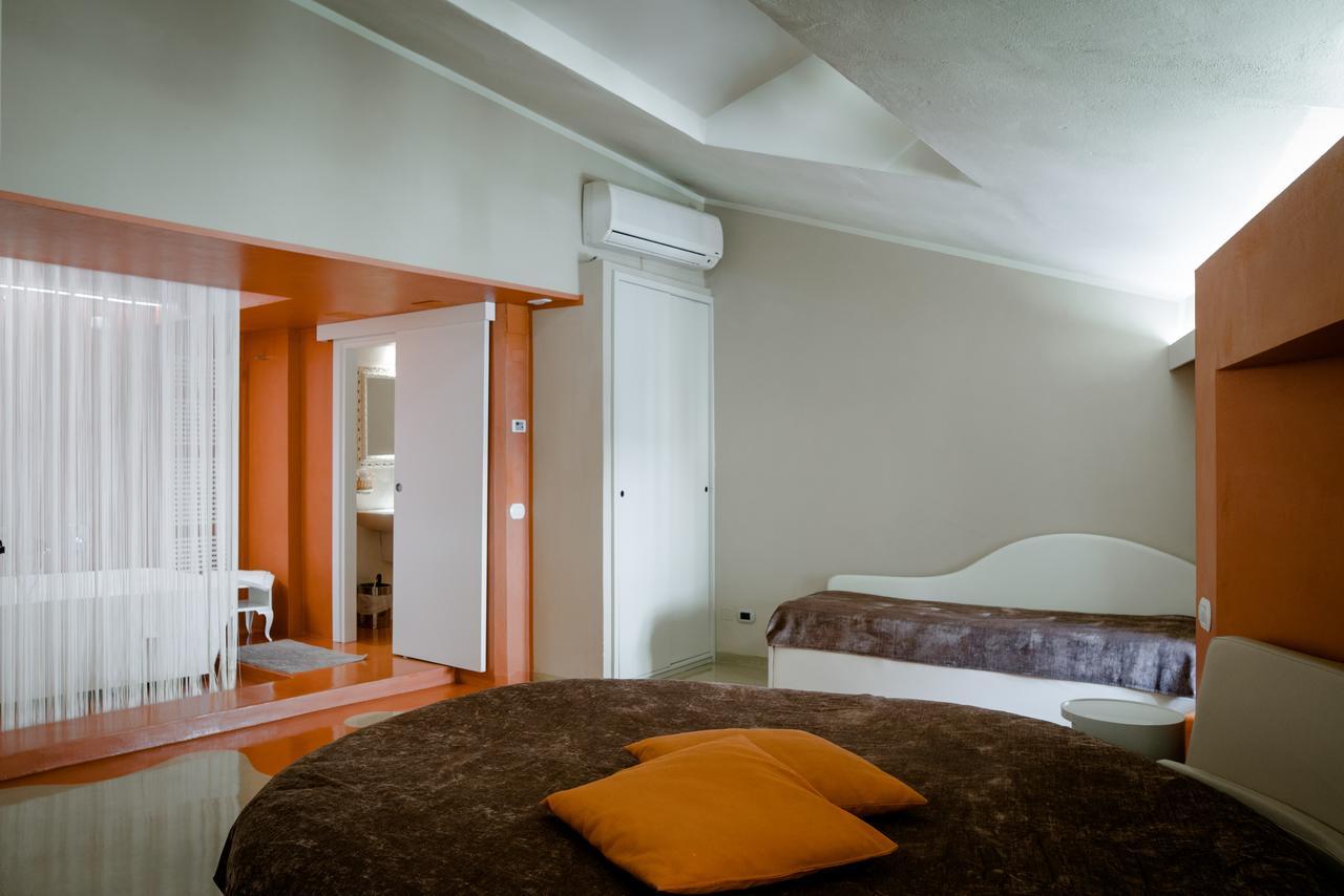 Alessi Hotel Trattoria ديسينسانو ديل غاردا المظهر الخارجي الصورة