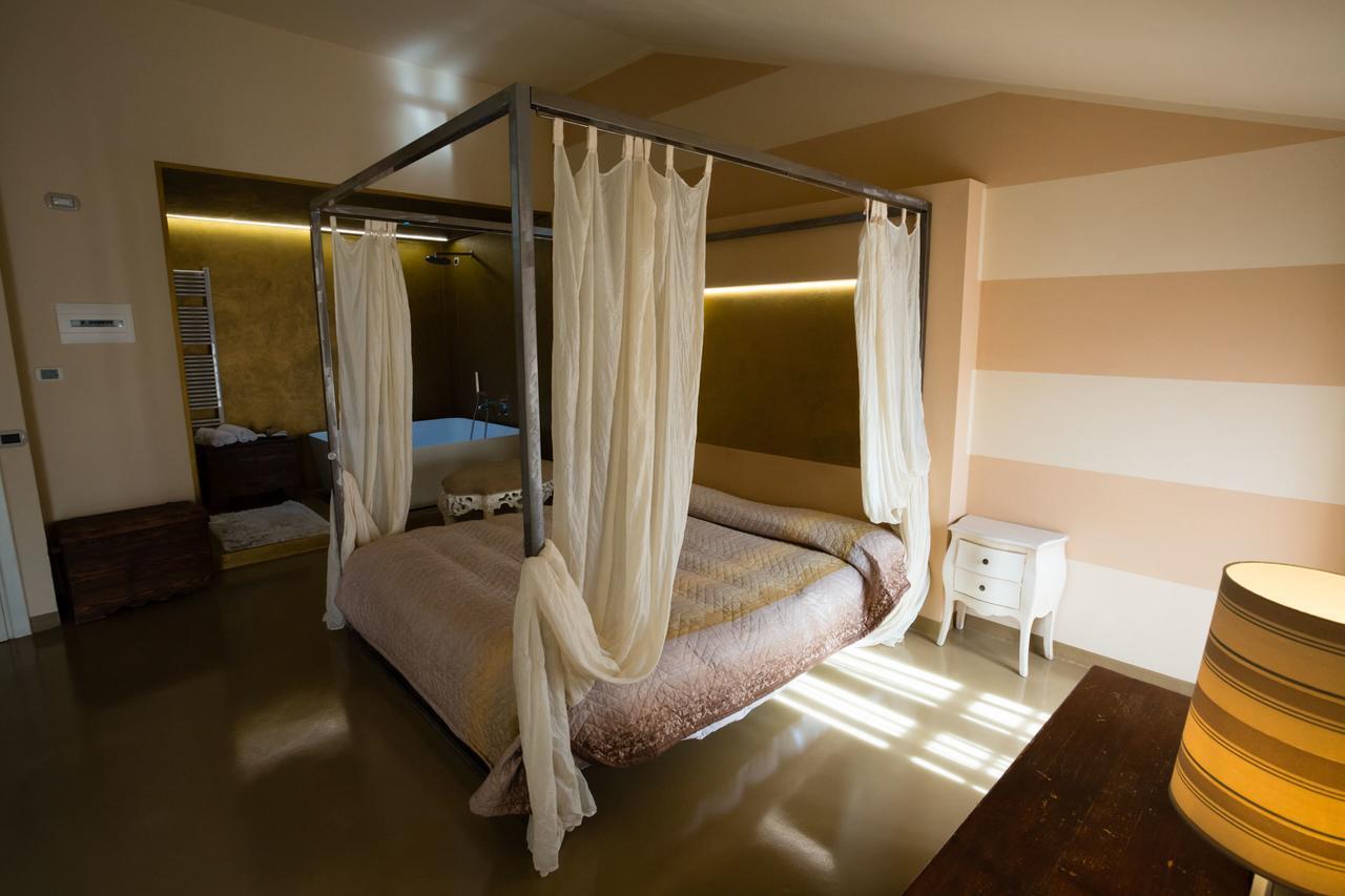 Alessi Hotel Trattoria ديسينسانو ديل غاردا المظهر الخارجي الصورة
