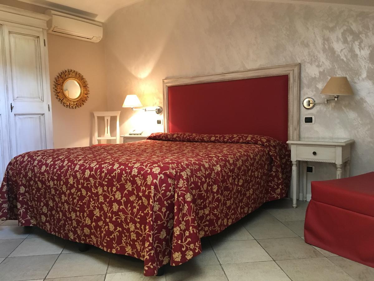 Alessi Hotel Trattoria ديسينسانو ديل غاردا المظهر الخارجي الصورة
